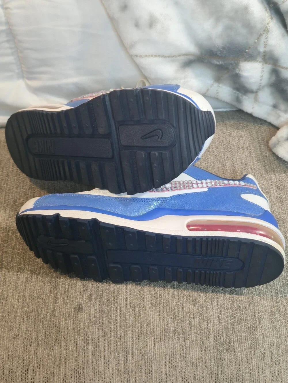 Nike Air Max Youth 6Y White & Royal Blue Rhinestone Swoosh Sneakers ✨